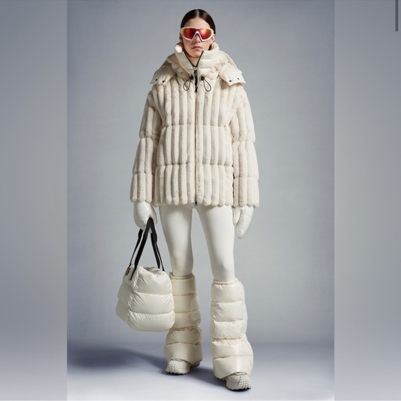 Moncler white fare faux-fur puff coat size 2/M SUPER COZY n SOFT!! LAST ONE - Picture 8 of 17